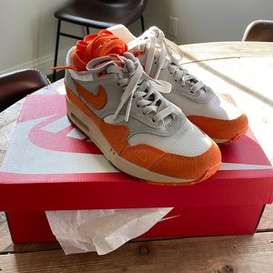 Women’s Nike air max 1